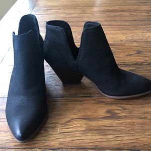 Frye Reina black bootie